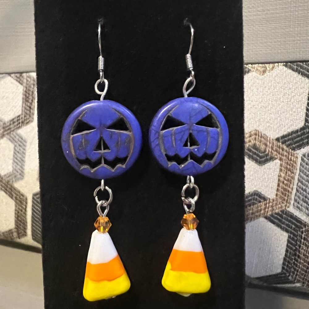 Halloween beaded jack o’lantern candy corn dangle earings